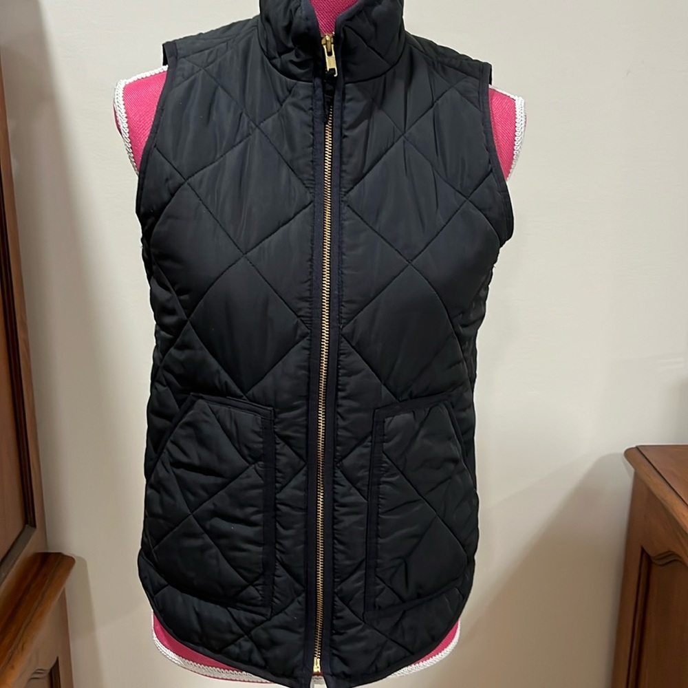 J Crew Mercantile quilted black vest. XS